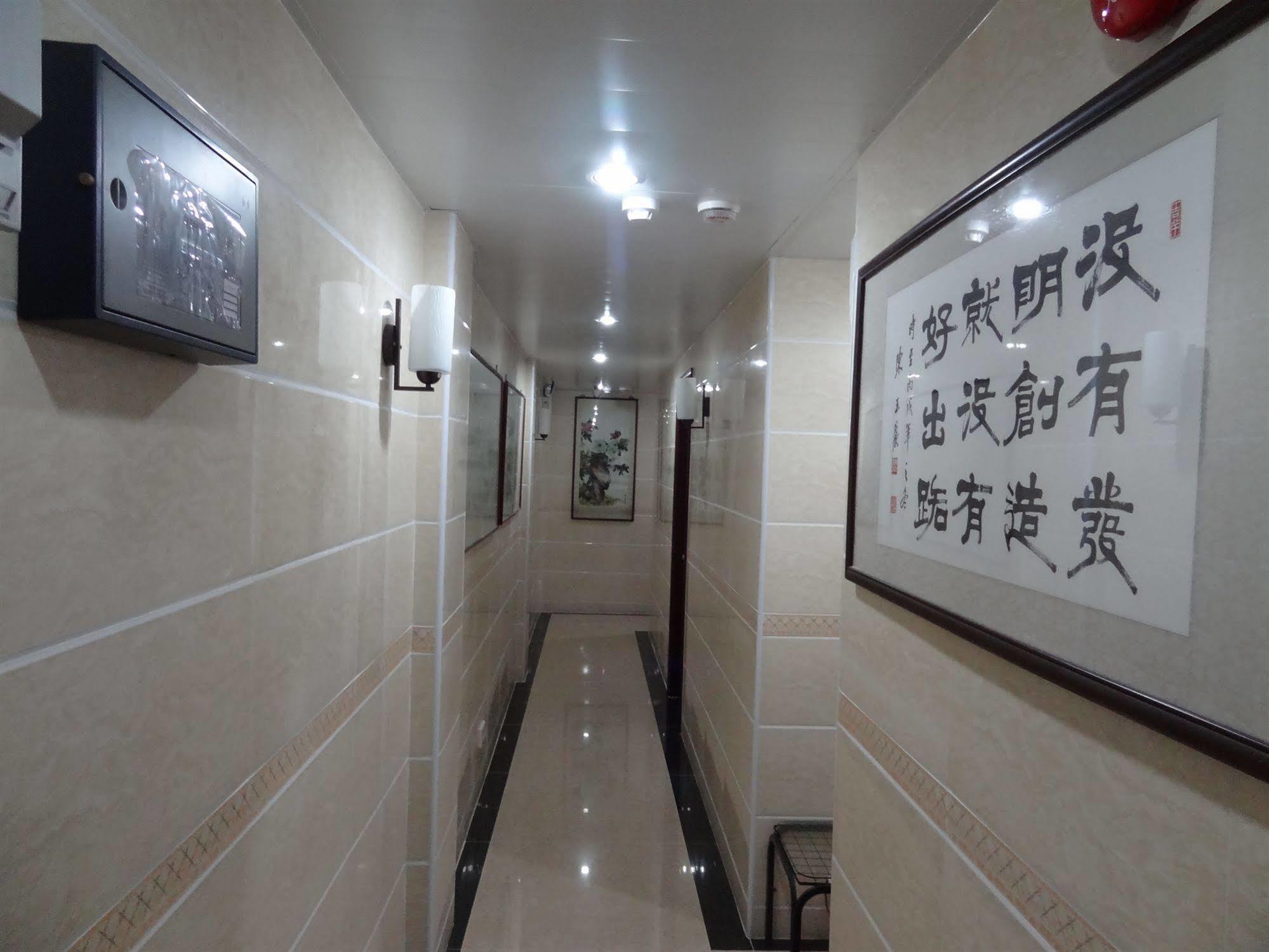Tai Wah Hostel Hong Kong Exterior photo